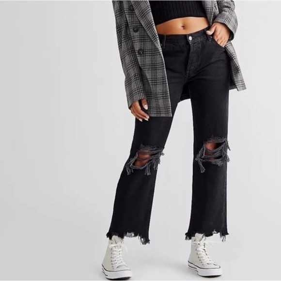 We‎ The Free Maggie Mid Rise Jeans Raw Hem Distressed Washed Black 27 Straight - Picture 1 of 6